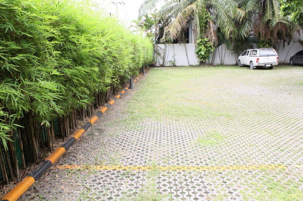 Romance Hotel Bangna Bangkok Luaran gambar