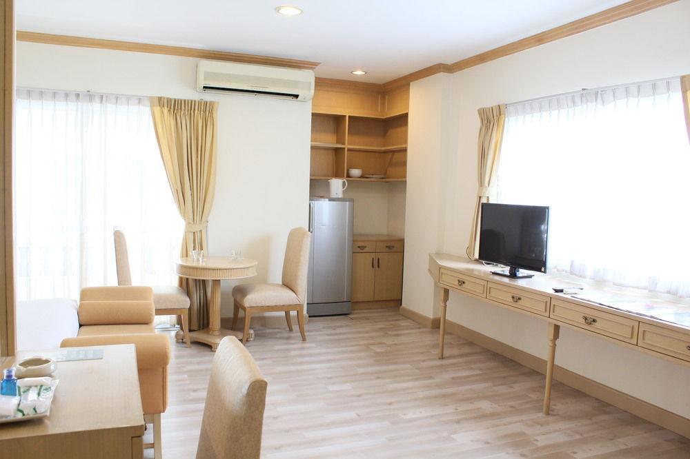 Romance Hotel Bangna Bangkok Luaran gambar