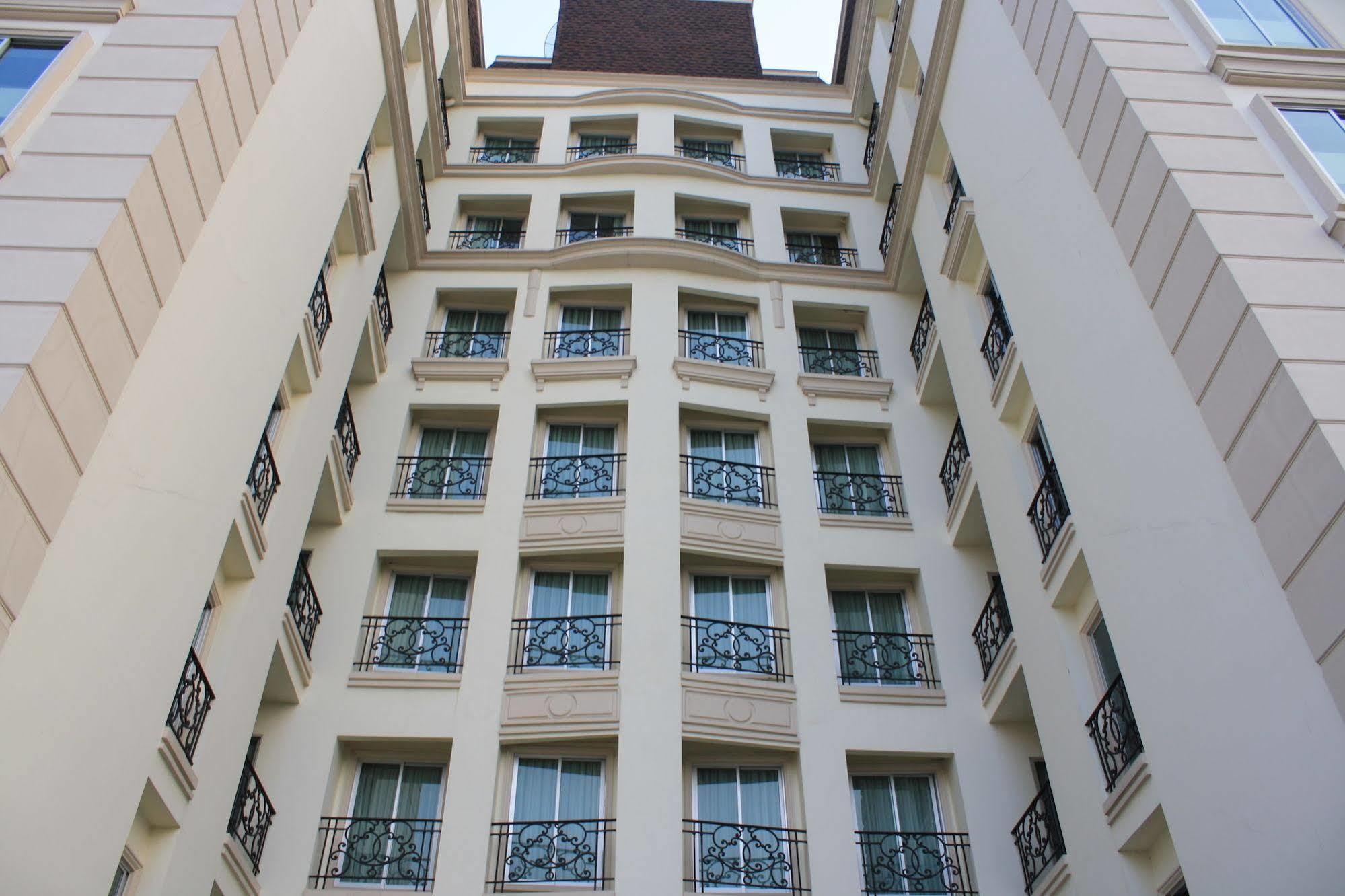 Romance Hotel Bangna Bangkok Luaran gambar